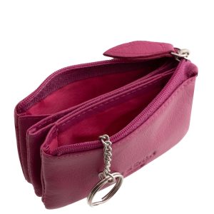 Finom bőrből gyártott, divatos megjelenésű La Scala márkás valódi bőr kulcstartó, mely kis méretű, kényelmesen használható termékünk.