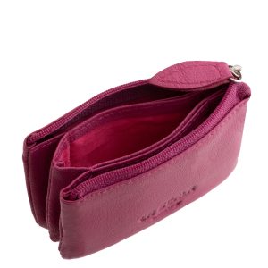 Finom bőrből gyártott, divatos megjelenésű La Scala márkás valódi bőr kulcstartó, mely kis méretű, kényelmesen használható termékünk.