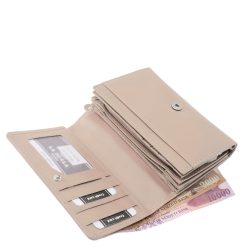 Nagy színválasztékban kapható, divatos megjelenésű, praktikus méretű, női bőr pénztárca modell a La Scala márkacsalád új díszdobozos terméke.