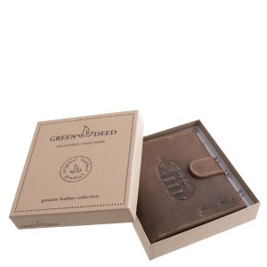 Ez a díszdobozos kiszerelésben érkező, Magyar címer mintás férfi irattartó pénztárca a GreenDeed legújabb, nagy méretű modellje.