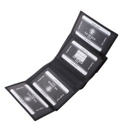 Szolid külsővel, elegáns, fényes női bőr pénztárca visszafogott méretben, számos kellemes színben, stílusos díszdobozos csomagolásban.