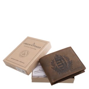 Valódi bőr férfi pénztárca magyar címer mintával, melyet részletgazdag koszorú motívum ölel körbe, a GreenDeed márkacsalád díszdobozos terméke.