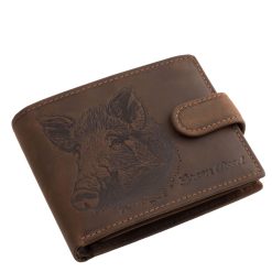 Ez a GreenDeed márkájú, valódi bőrből készült férfi pénztárca a vadászat szerelmeseinek készült, különleges, vaddisznófej mintás fedéllel.