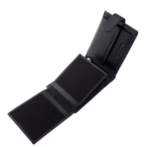 Fedezze fel a CORVO BIANCO márka exkluzív modelljét, ezt az elegáns csíkbetétes bőr pénztárcát, amely a prémium kategóriás kiegészítők világát képviseli.