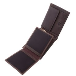 A GREEN DEED márka új, sportosan elegáns férfi bőr pénztárca, minőségi valódi bőrből készült, a természetesség és a modern stílus tökéletes ötvözete.