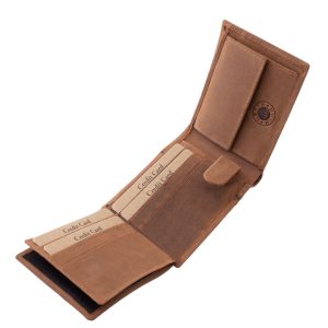 A GREEN DEED márka prémium kategóriájú valódi bőr férfi pénztárca modellje a természetesség és a modern elegancia tökéletes egyensúlyát testesíti meg.