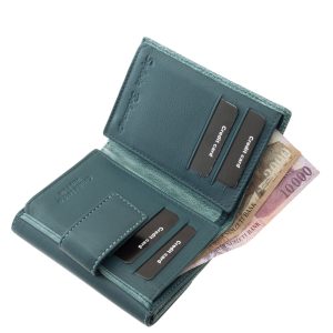 Szolid külsővel, elegáns, fényes női bőr pénztárca visszafogott méretben, számos kellemes színben, stílusos díszdobozos csomagolásban.