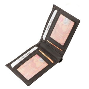 A LA SCALA márka prémium kategóriájú, valódi bőr férfi pénztárca modellje a letisztult stílust és a praktikumot ötvözi egy modern, vékony kialakításban