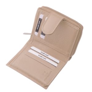 Stílusos, kis méretű női bőr pénztárca valódi bőrből, divatos színekben. Praktikus, kompakt kialakítású, és RFID védelemmel is elláttuk.