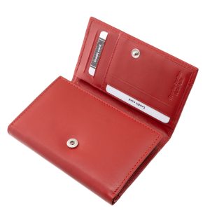 Számos divatos színben elérhető, közepes méretű, praktikus női bőr pénztárca, minőségi díszdobozban, igényesen csomagolva.